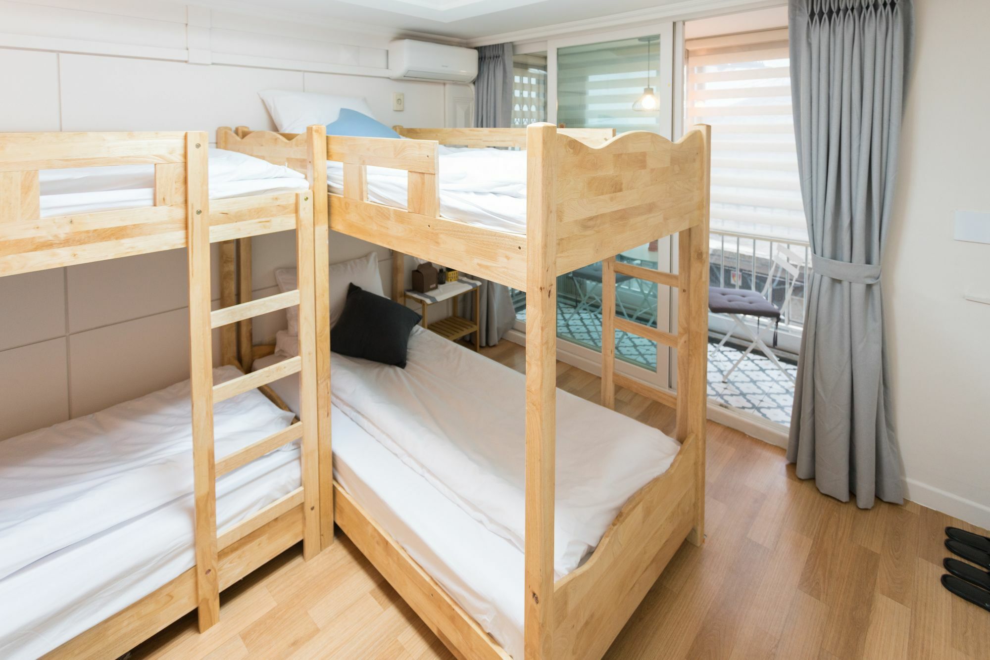 Отель Mono House Hongdae 2 Сеул Экстерьер фото