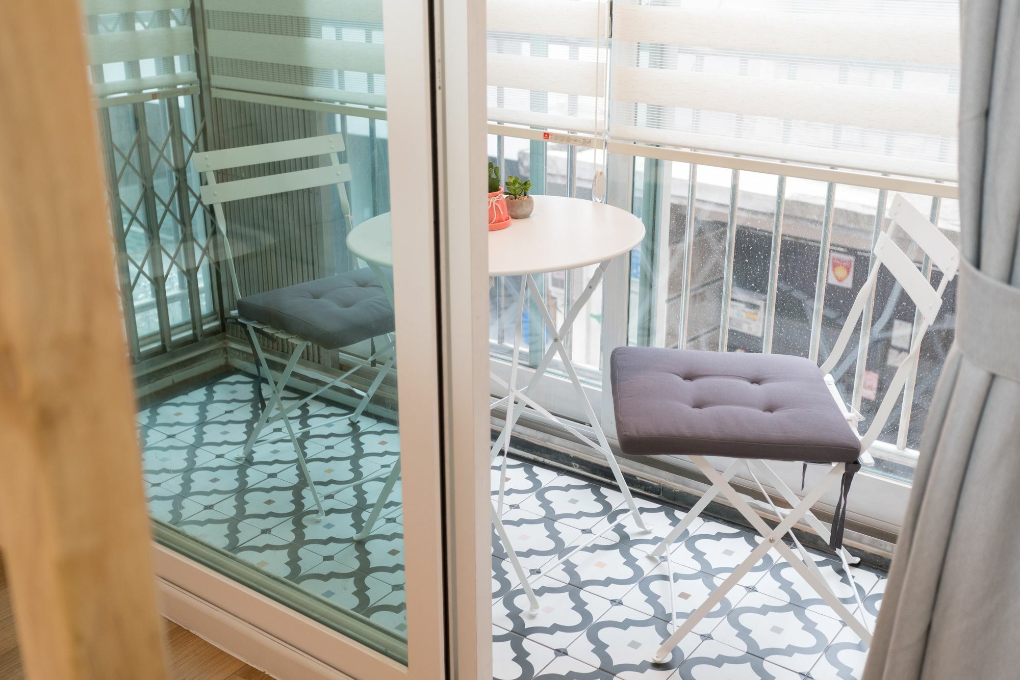 Отель Mono House Hongdae 2 Сеул Экстерьер фото