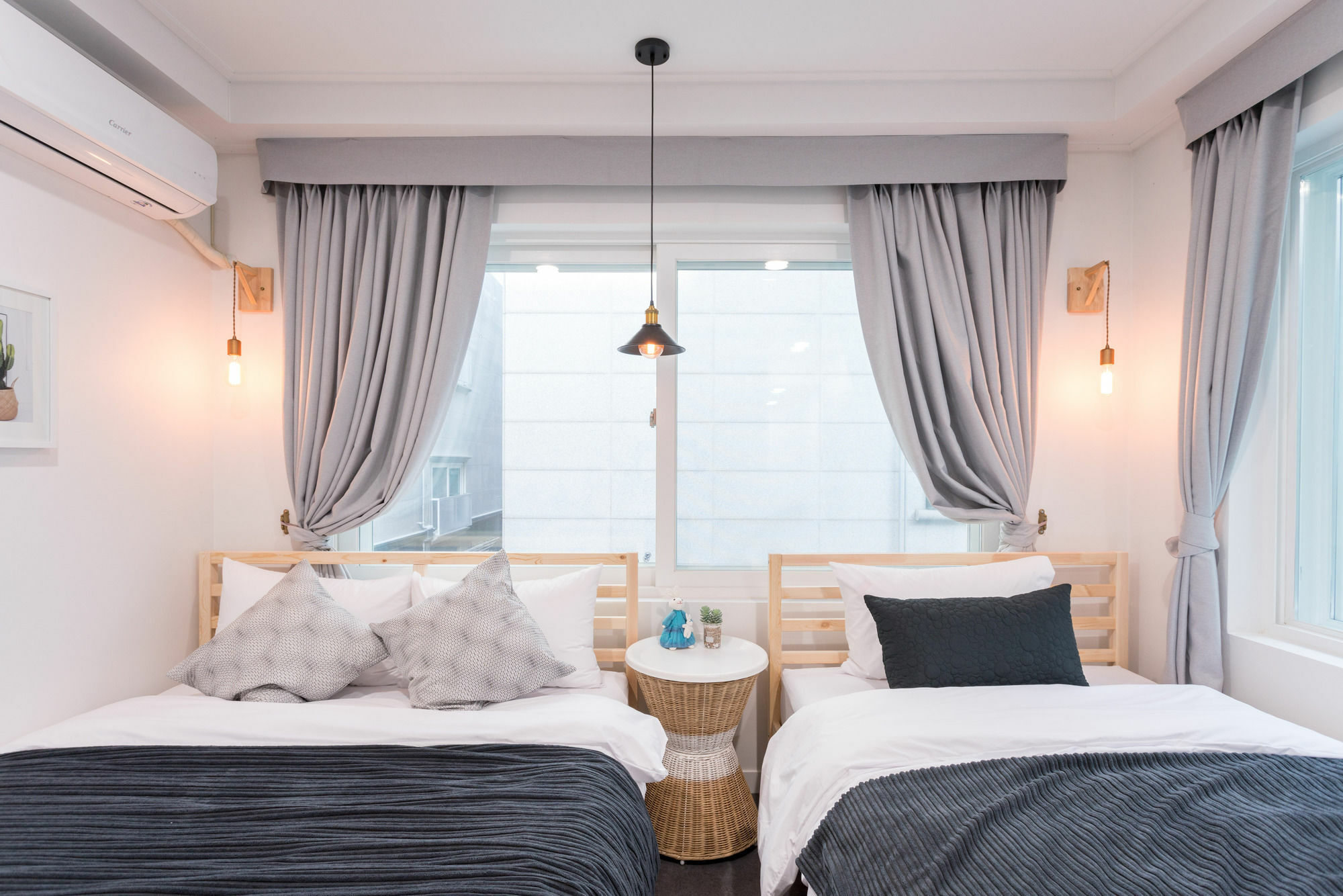 Отель Mono House Hongdae 2 Сеул Экстерьер фото