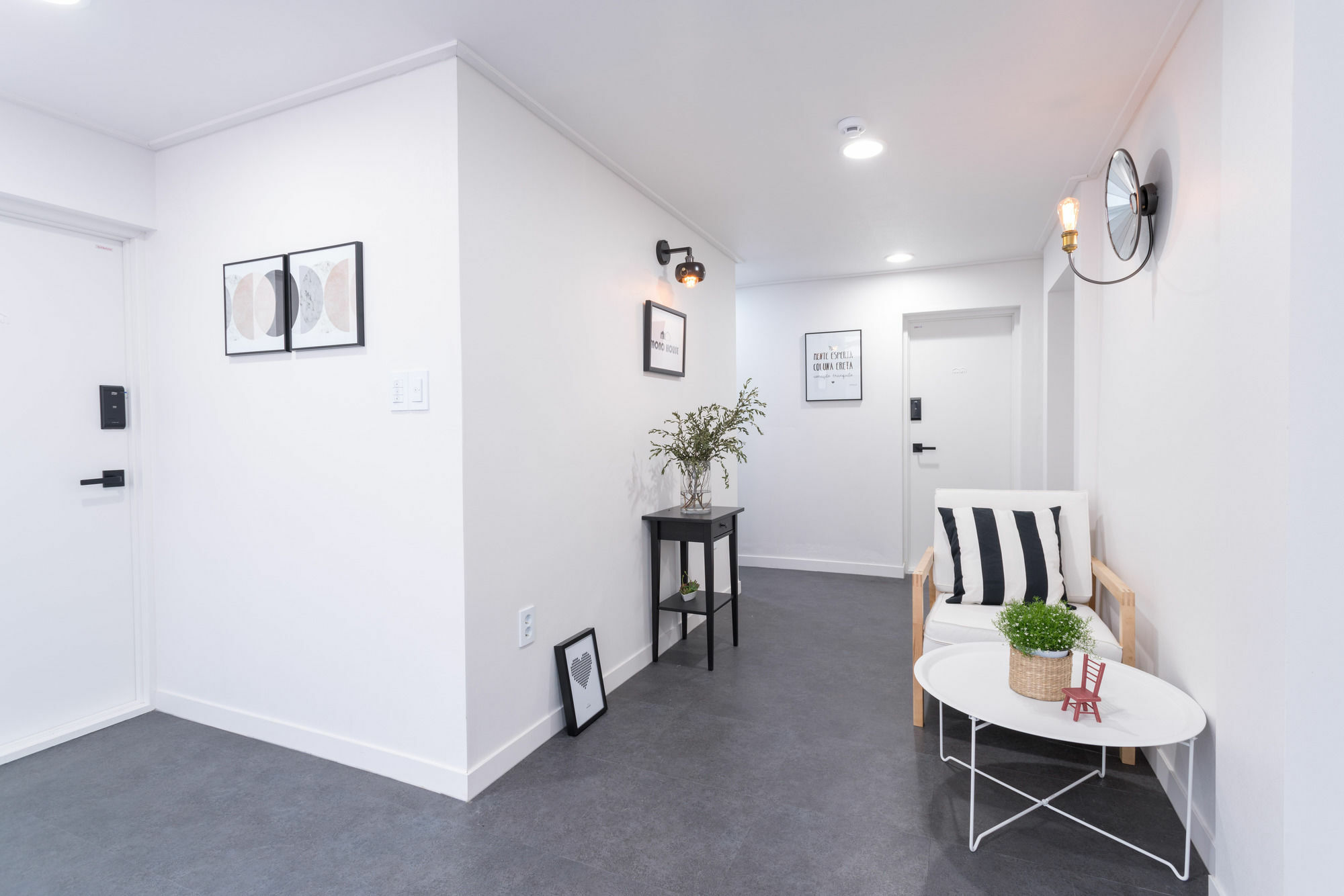 Отель Mono House Hongdae 2 Сеул Экстерьер фото