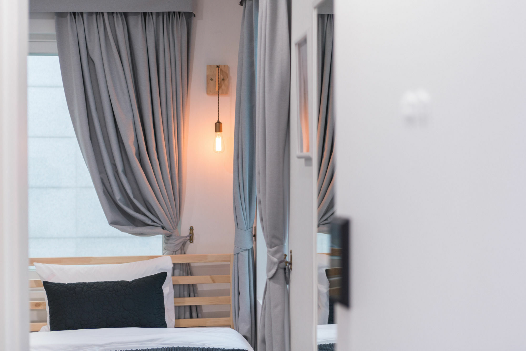Отель Mono House Hongdae 2 Сеул Экстерьер фото
