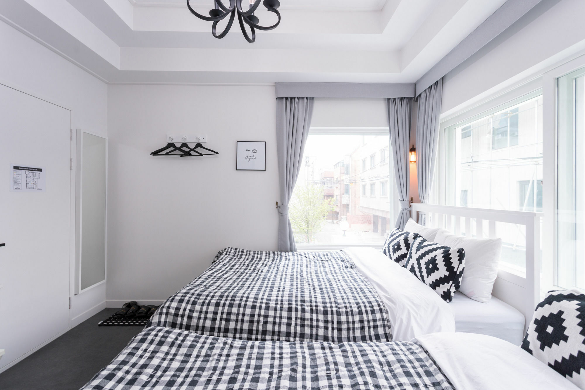 Отель Mono House Hongdae 2 Сеул Экстерьер фото